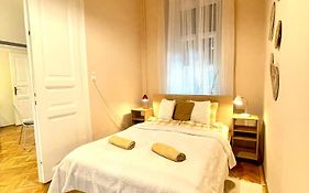 Fanni'S Cosy Home Express Apartment In The City Centre